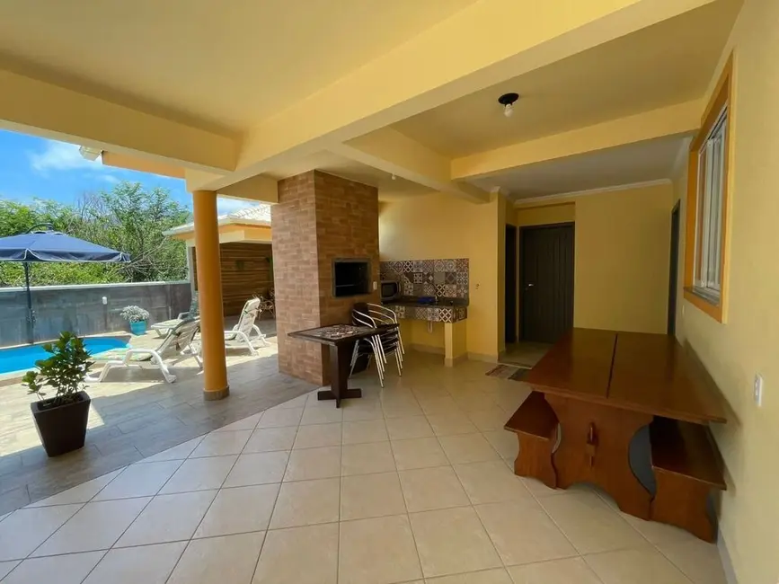 Foto 6 de Casa com 5 quartos à venda, 245m2 em Governador Celso Ramos - SC