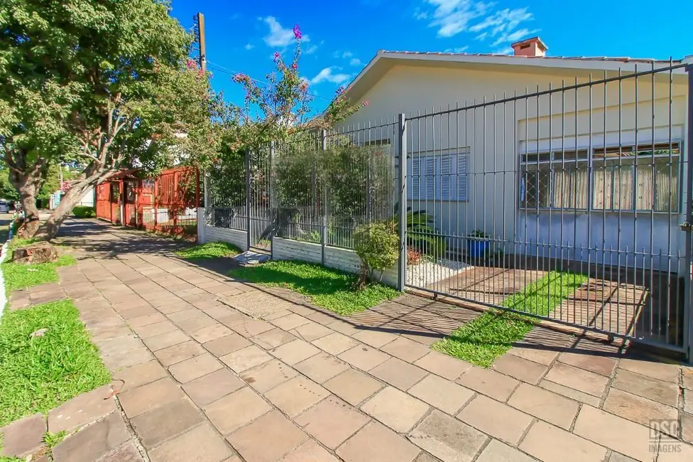 Casa com 3 quartos à venda, 139m2 em Ipanema, Porto Alegre - RS - imagem 3 Foto 3 de Casa com 3 quartos à venda, 139m2 em Ipanema, Porto Alegre - RS
