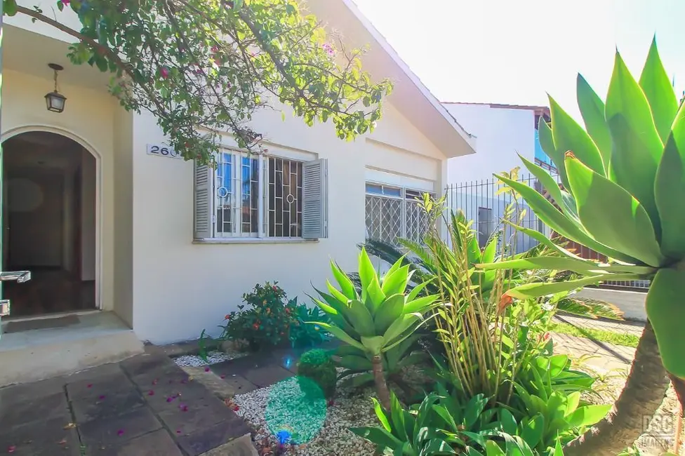 Foto 1 de Casa com 3 quartos à venda, 139m2 em Ipanema, Porto Alegre - RS