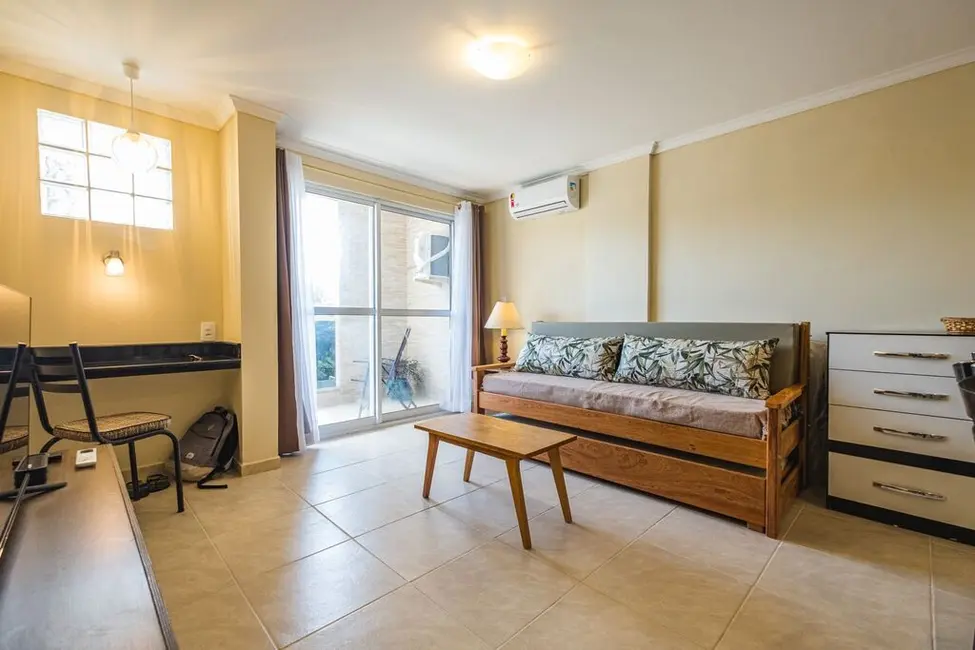 Casa com 6 quartos à venda, 420m2 em Ponta das Canas, Florianopolis - SC - imagem 8 Foto 8 de Casa com 6 quartos à venda, 420m2 em Ponta das Canas, Florianopolis - SC