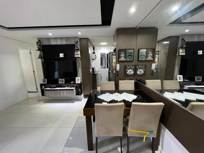 Foto 3 de Apartamento com 2 quartos à venda, 77m2 em Igara, Canoas - RS