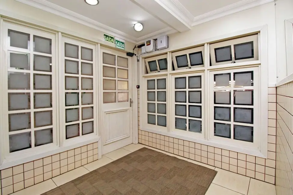Apartamento com 1 quarto à venda, 53m2 em Centro Histórico, Porto Alegre - RS - imagem 5 Foto 5 de Apartamento com 1 quarto à venda, 53m2 em Centro Histórico, Porto Alegre - RS