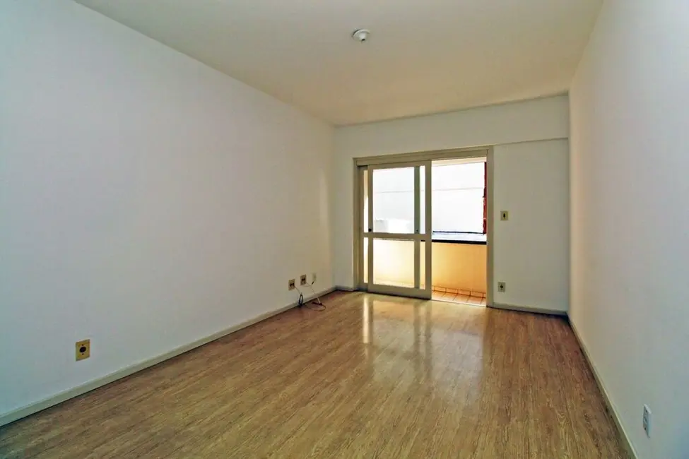 Apartamento com 1 quarto à venda, 53m2 em Centro Histórico, Porto Alegre - RS - imagem 6 Foto 6 de Apartamento com 1 quarto à venda, 53m2 em Centro Histórico, Porto Alegre - RS