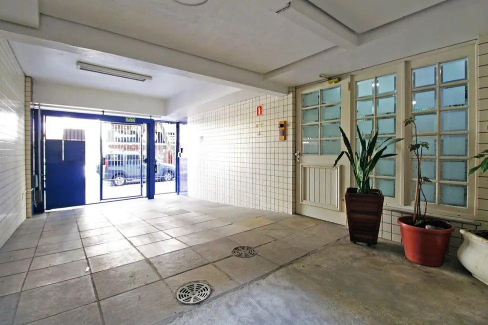 Apartamento com 1 quarto à venda, 53m2 em Centro Histórico, Porto Alegre - RS - imagem 3 Foto 3 de Apartamento com 1 quarto à venda, 53m2 em Centro Histórico, Porto Alegre - RS