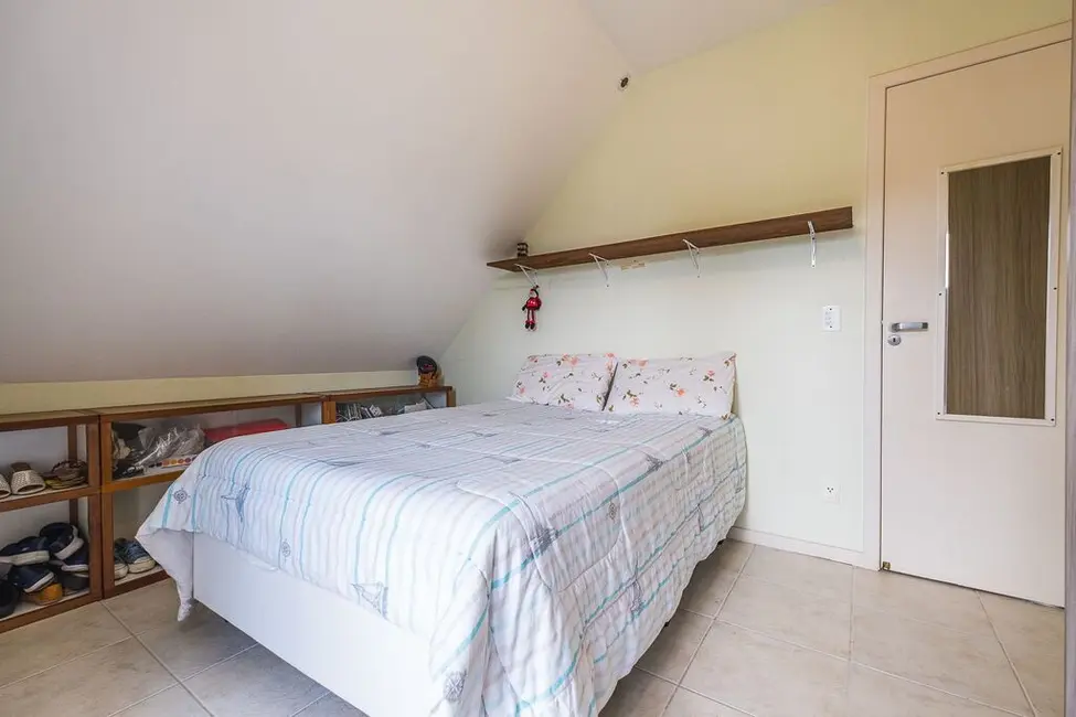 Foto 6 de Casa de Condomínio com 4 quartos à venda, 230m2 em Cachoeira do Bom Jesus, Florianopolis - SC