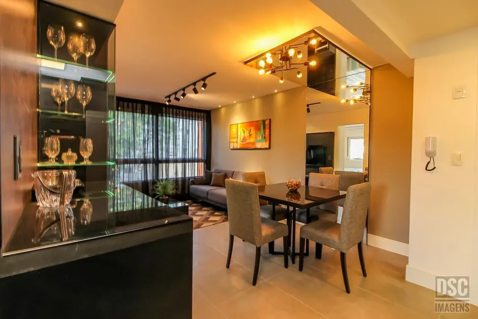 Foto 4 de Apartamento com 1 quarto à venda, 47m2 em Passo da Areia, Porto Alegre - RS