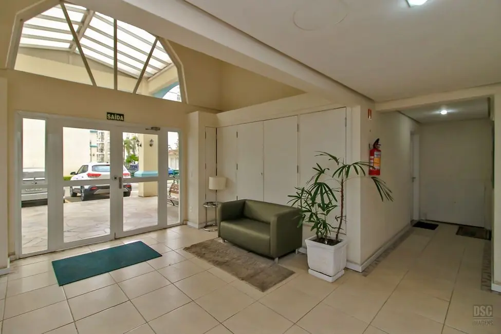 Foto 3 de Apartamento com 2 quartos à venda, 71m2 em Cavalhada, Porto Alegre - RS