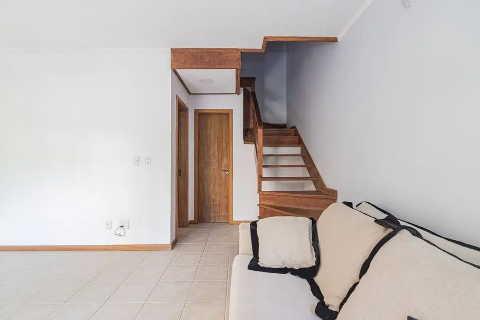 Casa de Condomínio com 3 quartos à venda, 132m2 em Espírito Santo, Porto Alegre - RS - imagem 7 Foto 7 de Casa de Condomínio com 3 quartos à venda, 132m2 em Espírito Santo, Porto Alegre - RS