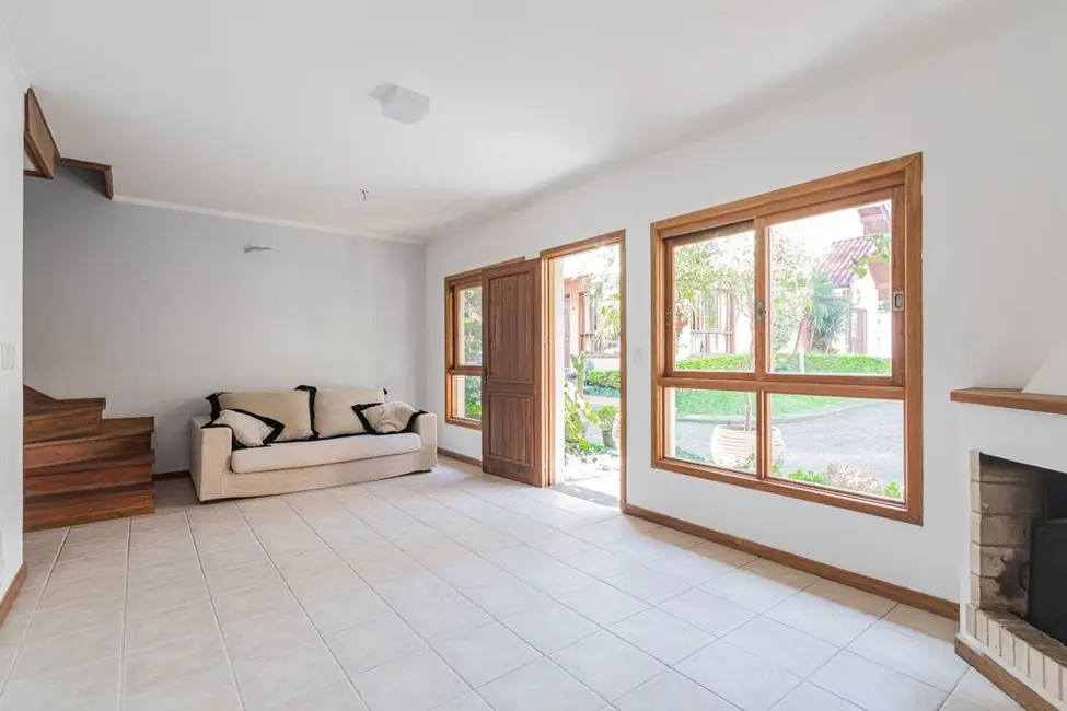 Casa de Condomínio com 3 quartos à venda, 132m2 em Espírito Santo, Porto Alegre - RS - imagem 2 Foto 2 de Casa de Condomínio com 3 quartos à venda, 132m2 em Espírito Santo, Porto Alegre - RS