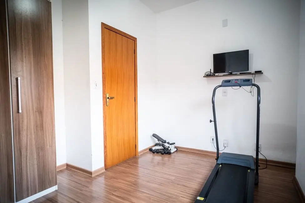 Foto 7 de Casa com 4 quartos à venda, 199m2 em Protásio Alves, Porto Alegre - RS