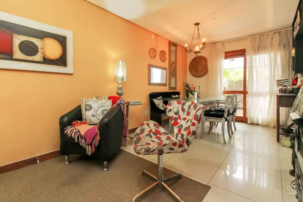 Casa de Condomínio com 3 quartos à venda, 155m2 em Hípica, Porto Alegre - RS - imagem 6 Foto 6 de Casa de Condomínio com 3 quartos à venda, 155m2 em Hípica, Porto Alegre - RS