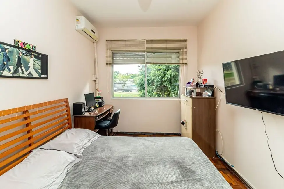 Apartamento com 3 quartos à venda, 79m2 em Praia de Belas, Porto Alegre - RS - imagem 5 Foto 5 de Apartamento com 3 quartos à venda, 79m2 em Praia de Belas, Porto Alegre - RS