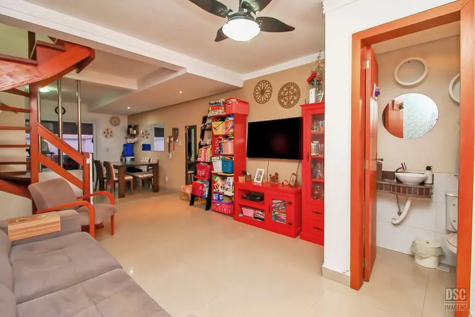 Foto 5 de Casa com 3 quartos à venda, 120m2 em Guarujá, Porto Alegre - RS