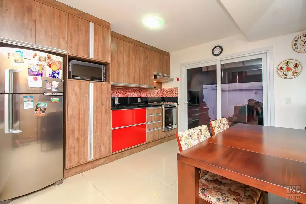 Foto 8 de Casa com 3 quartos à venda, 120m2 em Guarujá, Porto Alegre - RS