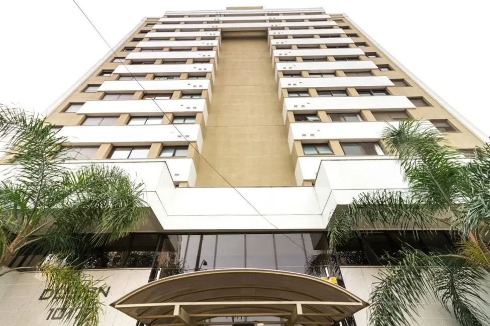 Foto 2 de Apartamento com 2 quartos à venda, 70m2 em Menino Deus, Porto Alegre - RS