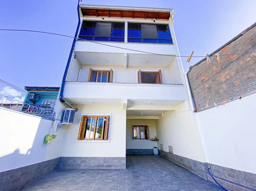 Foto 1 de Casa com 3 quartos à venda, 191m2 em Rubem Berta, Porto Alegre - RS