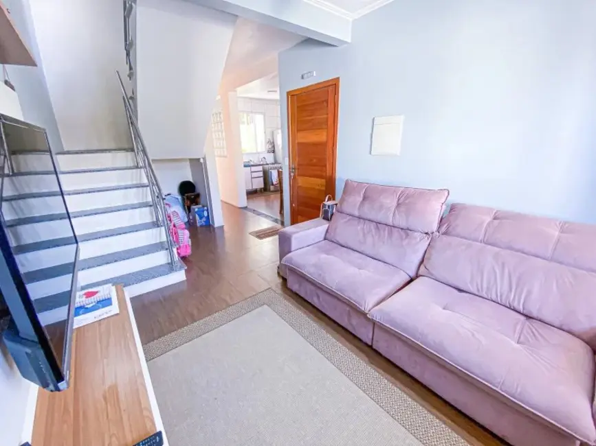 Casa com 3 quartos à venda, 191m2 em Rubem Berta, Porto Alegre - RS - imagem 7 Foto 7 de Casa com 3 quartos à venda, 191m2 em Rubem Berta, Porto Alegre - RS