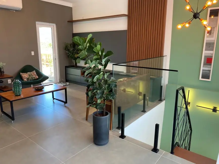 Foto 4 de Casa com 3 quartos à venda, 267m2 em Campeche, Florianopolis - SC