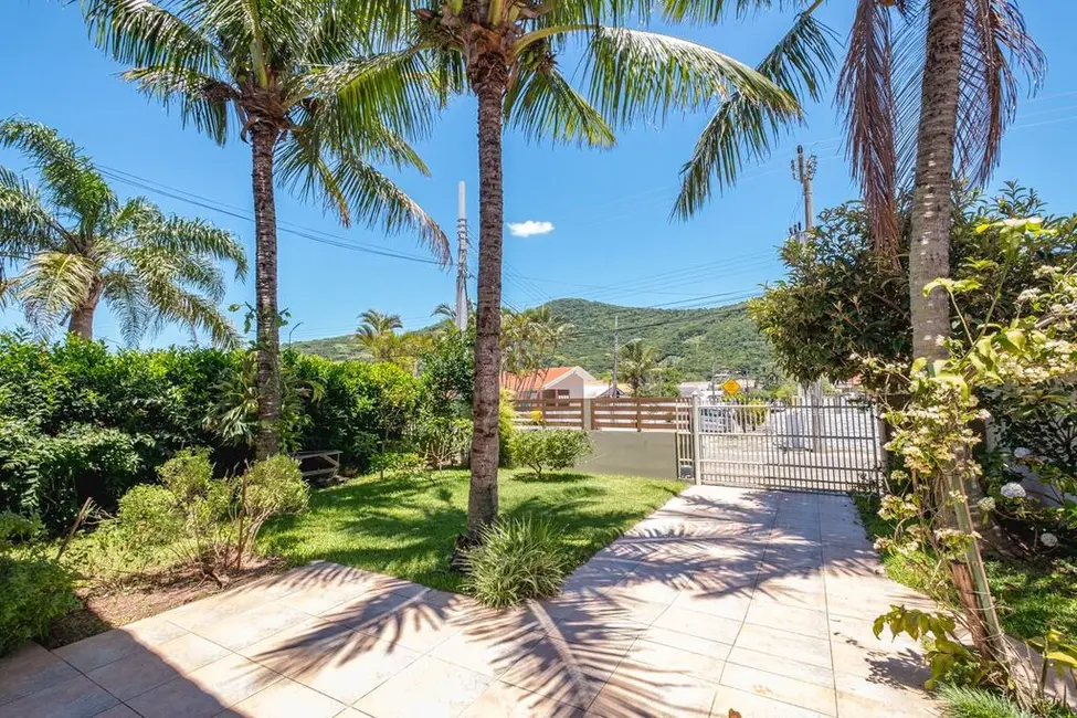 Foto 4 de Casa com 4 quartos à venda, 149m2 em Armação do Pântano do Sul, Florianopolis - SC