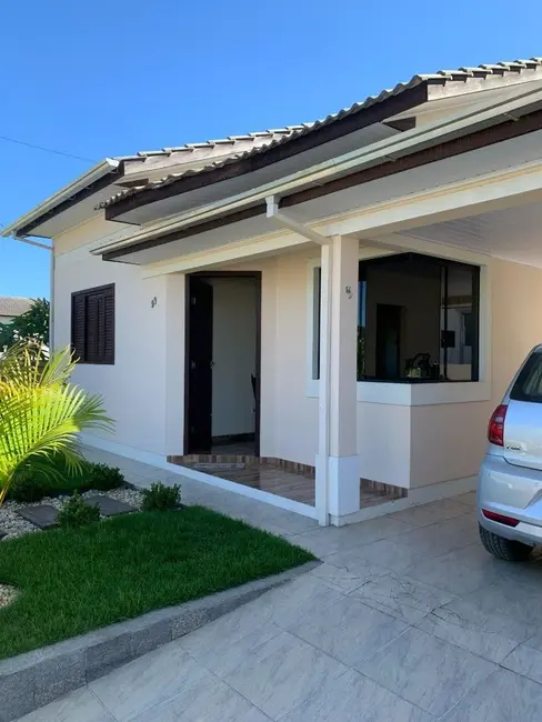 Casa com 2 quartos à venda, 82m2 em Ararangua - SC - imagem 3 Foto 3 de Casa com 2 quartos à venda, 82m2 em Ararangua - SC