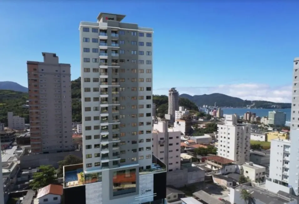 Foto 2 de Apartamento com 2 quartos à venda, 69m2 em Itapema - SC