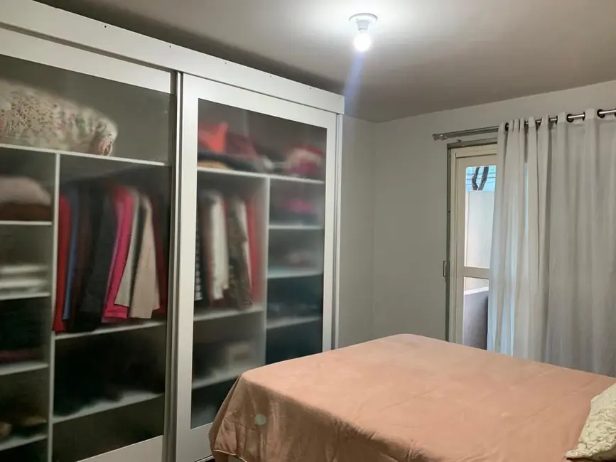 Apartamento com 3 quartos à venda, 81m2 em Centro, Ararangua - SC - imagem 3 Foto 3 de Apartamento com 3 quartos à venda, 81m2 em Centro, Ararangua - SC