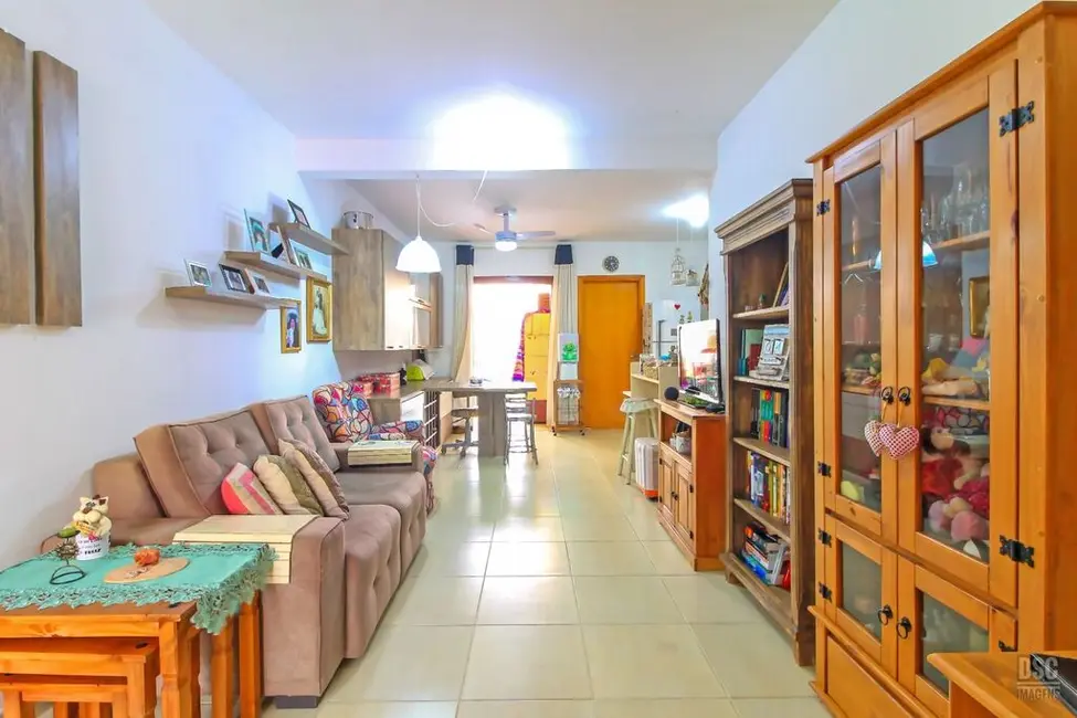 Casa com 2 quartos à venda, 64m2 em Hípica, Porto Alegre - RS - imagem 4 Foto 4 de Casa com 2 quartos à venda, 64m2 em Hípica, Porto Alegre - RS