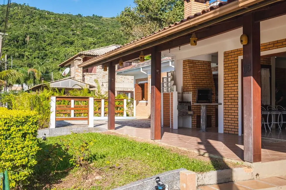 Foto 3 de Casa de Condomínio com 3 quartos à venda, 180m2 em Cachoeira do Bom Jesus, Florianopolis - SC