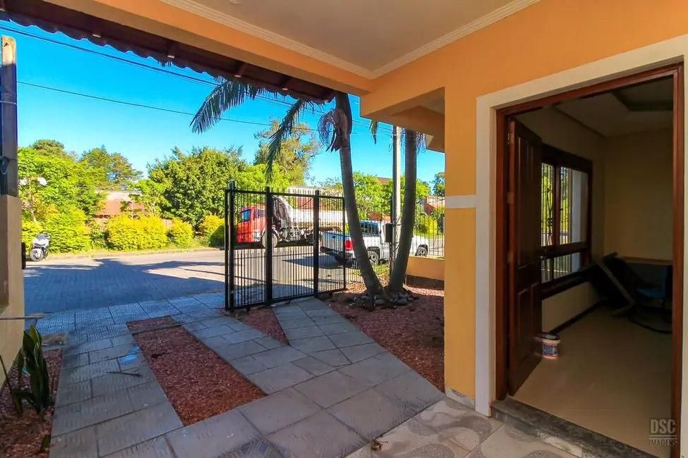 Foto 2 de Casa de Condomínio com 3 quartos à venda, 136m2 em Hípica, Porto Alegre - RS