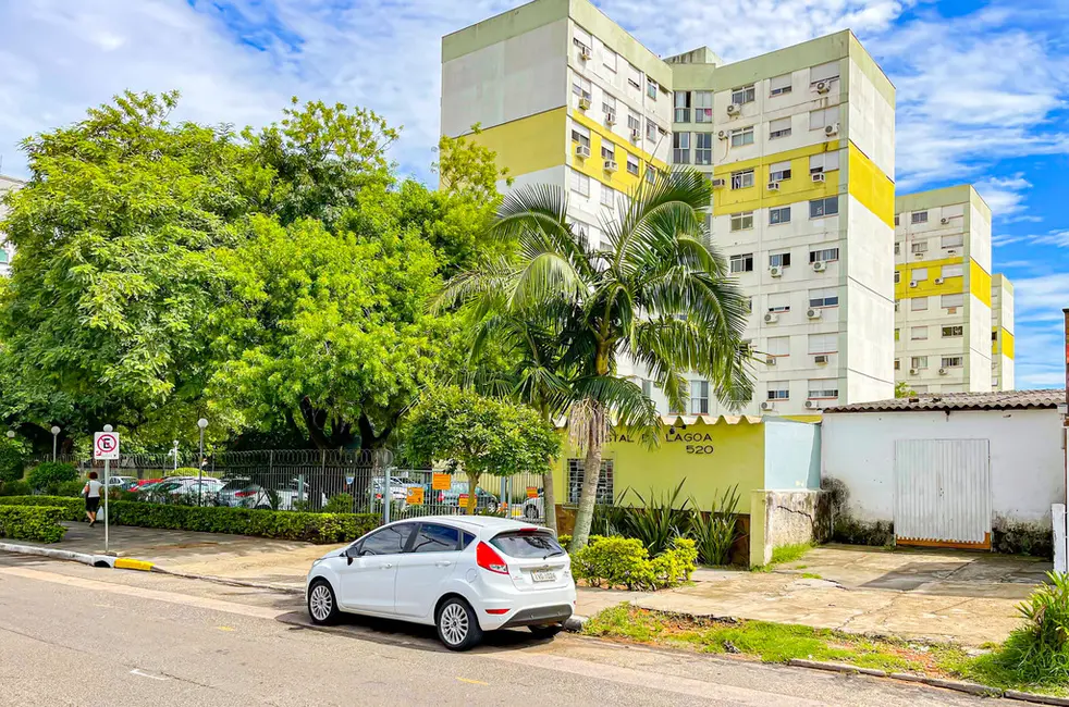 Foto 2 de Apartamento com 2 quartos à venda, 59m2 em Cristal, Porto Alegre - RS