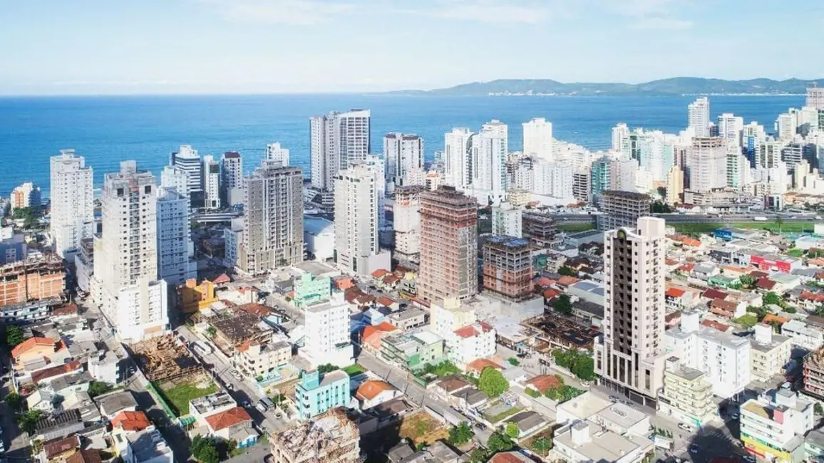 Foto 6 de Apartamento com 2 quartos à venda, 62m2 em Itapema - SC