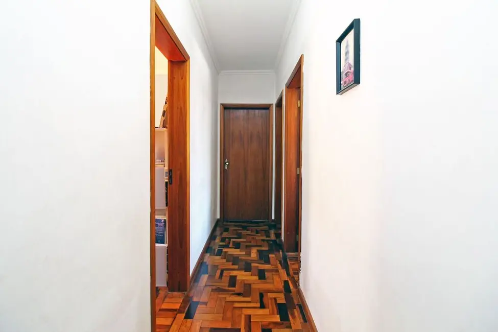 Apartamento com 4 quartos à venda, 77m2 em Passo da Areia, Porto Alegre - RS - imagem 4 Foto 4 de Apartamento com 4 quartos à venda, 77m2 em Passo da Areia, Porto Alegre - RS