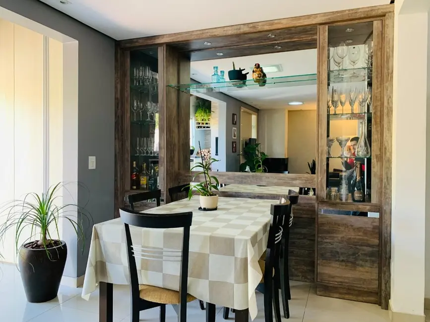 Casa de Condomínio com 3 quartos à venda, 180m2 em Passo das Pedras, Porto Alegre - RS - imagem 8 Foto 8 de Casa de Condomínio com 3 quartos à venda, 180m2 em Passo das Pedras, Porto Alegre - RS