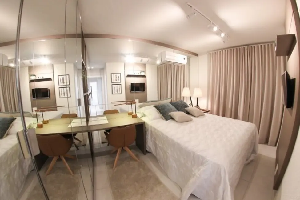 Apartamento com 2 quartos à venda, 67m2 em Centro, Florianopolis - SC - imagem 8 Foto 8 de Apartamento com 2 quartos à venda, 67m2 em Centro, Florianopolis - SC