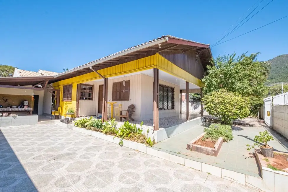 Foto 7 de Casa com 3 quartos à venda, 140m2 em Praia de Fora, Palhoca - SC