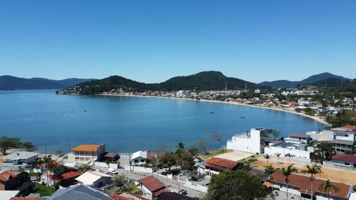 Foto 1 de Casa com 3 quartos à venda, 140m2 em Praia de Fora, Palhoca - SC