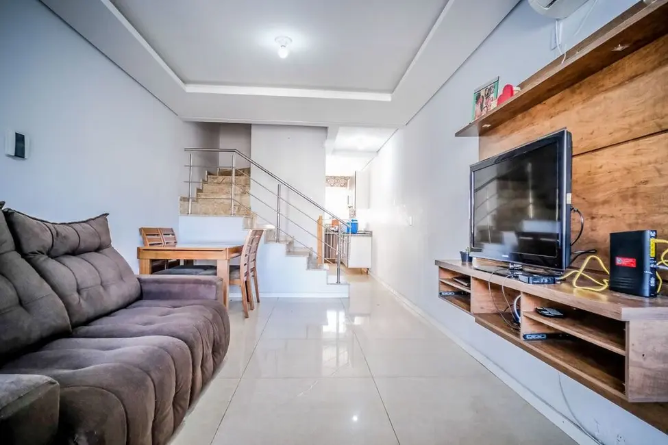 Casa com 2 quartos à venda, 100m2 em Jardim Itu, Porto Alegre - RS - imagem 9 Foto 9 de Casa com 2 quartos à venda, 100m2 em Jardim Itu, Porto Alegre - RS