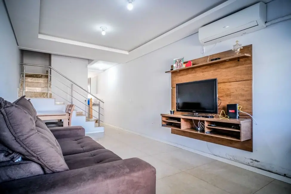 Casa com 2 quartos à venda, 100m2 em Jardim Itu, Porto Alegre - RS - imagem 5 Foto 5 de Casa com 2 quartos à venda, 100m2 em Jardim Itu, Porto Alegre - RS