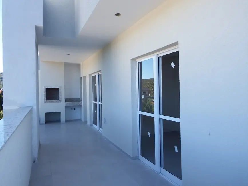 Foto 4 de Cobertura com 2 quartos à venda, 106m2 em Bombinhas - SC