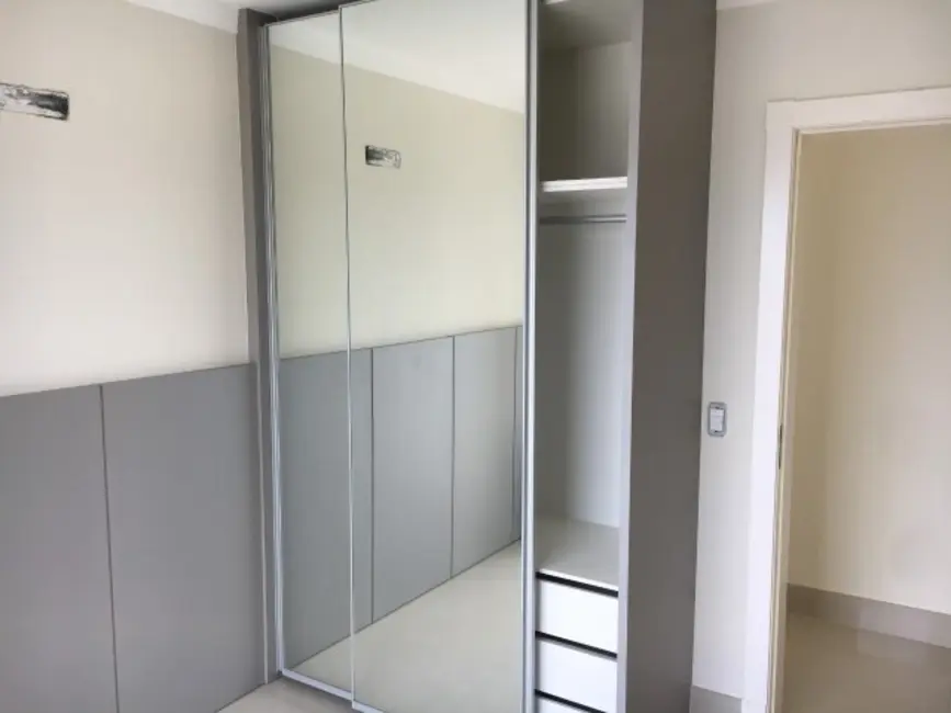Foto 8 de Apartamento com 3 quartos à venda, 102m2 em Bombinhas - SC