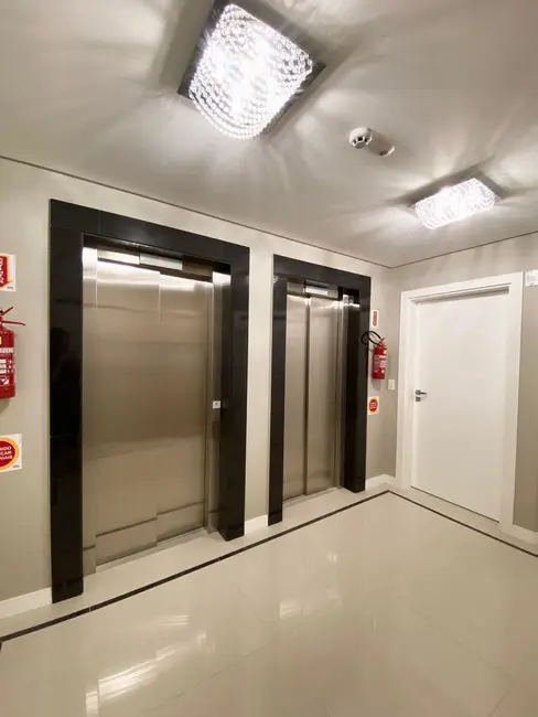 Foto 5 de Apartamento com 3 quartos à venda, 141m2 em Itapema - SC