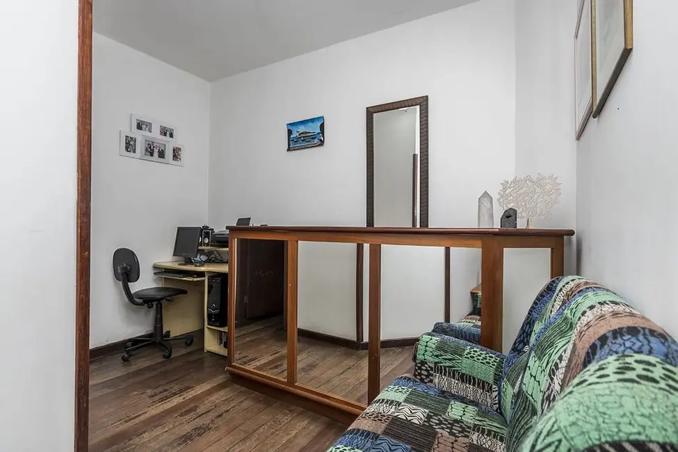 Casa com 4 quartos à venda, 363m2 em Jardim Itu, Porto Alegre - RS - imagem 9 Foto 9 de Casa com 4 quartos à venda, 363m2 em Jardim Itu, Porto Alegre - RS