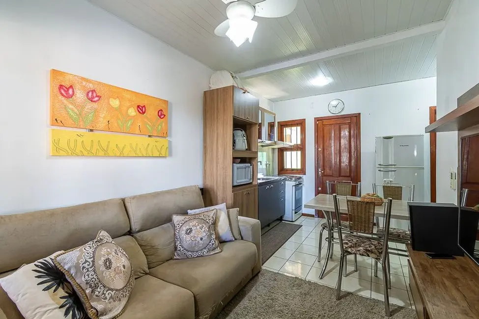 Casa com 2 quartos à venda, 41m2 em São José, Canoas - RS - imagem 4 Foto 4 de Casa com 2 quartos à venda, 41m2 em São José, Canoas - RS