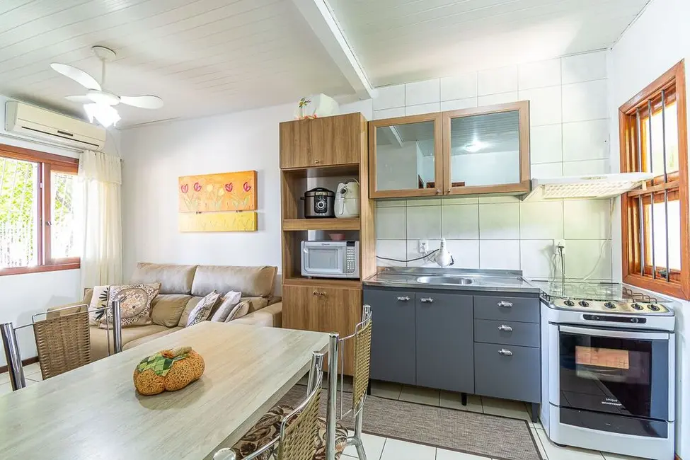 Casa com 2 quartos à venda, 41m2 em São José, Canoas - RS - imagem 6 Foto 6 de Casa com 2 quartos à venda, 41m2 em São José, Canoas - RS