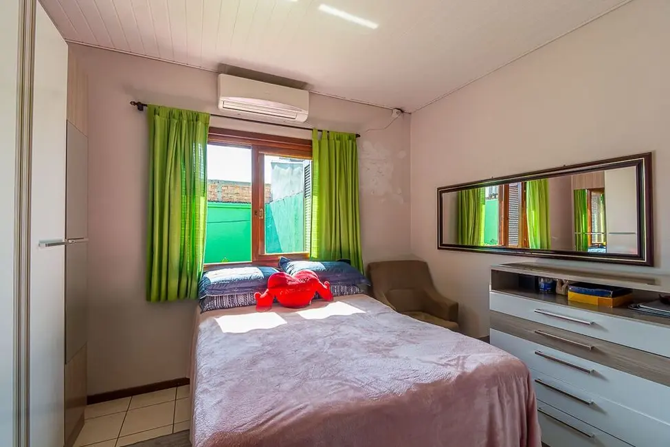Casa com 2 quartos à venda, 41m2 em São José, Canoas - RS - imagem 7 Foto 7 de Casa com 2 quartos à venda, 41m2 em São José, Canoas - RS