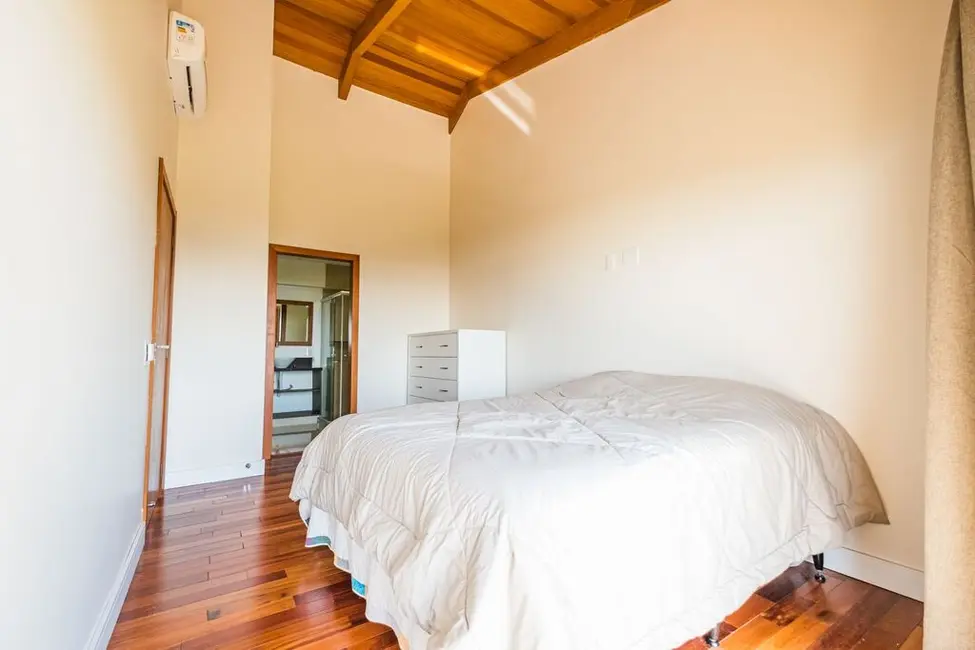 Foto 24 de Casa de Condomínio com 3 quartos à venda, 450m2 em João Paulo, Florianopolis - SC