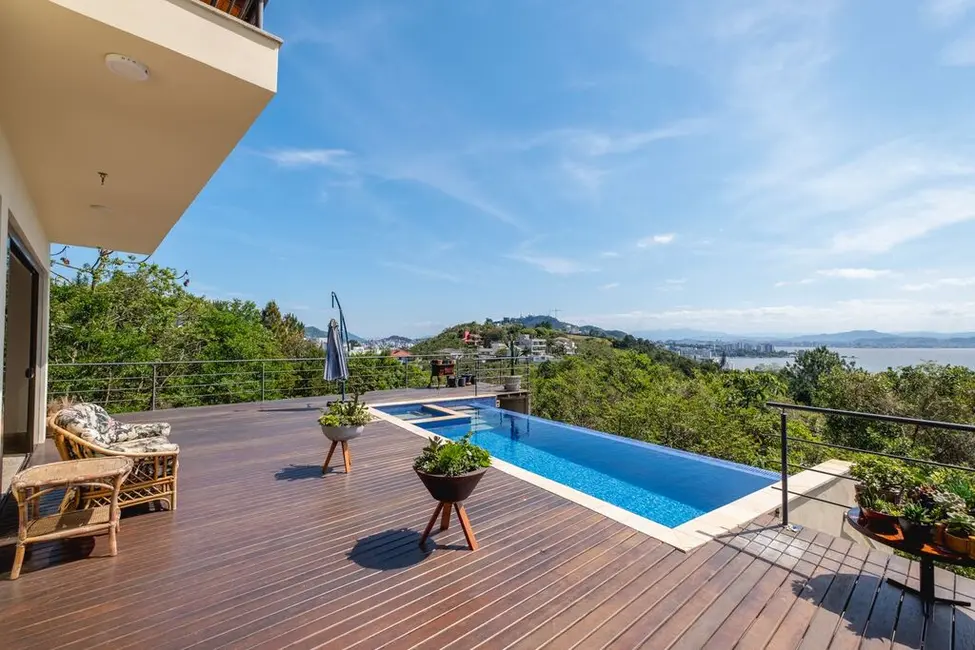 Foto 35 de Casa de Condomínio com 3 quartos à venda, 450m2 em João Paulo, Florianopolis - SC