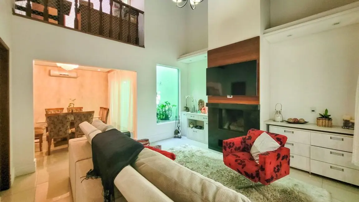 Foto 4 de Casa com 4 quartos à venda, 267m2 em Jardim Itu, Porto Alegre - RS