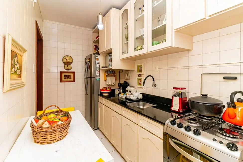 Foto 4 de Apartamento com 2 quartos à venda, 53m2 em Medianeira, Porto Alegre - RS