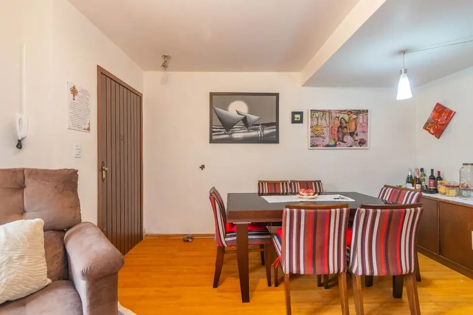 Casa com 3 quartos à venda, 174m2 em Nonoai, Porto Alegre - RS - imagem 4 Foto 4 de Casa com 3 quartos à venda, 174m2 em Nonoai, Porto Alegre - RS